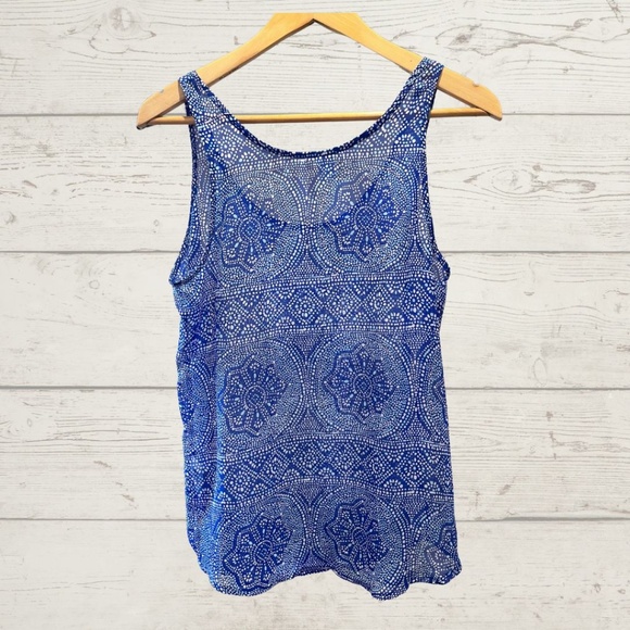 Blue Patterned Sleeveless Top - Picture 2 of 3